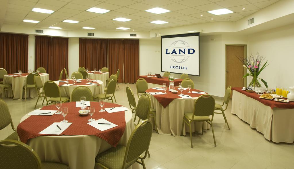 Hotel Land Express Neuquén Esterno foto