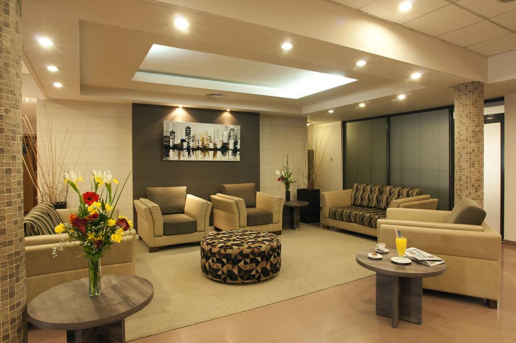 Hotel Land Express Neuquén Esterno foto
